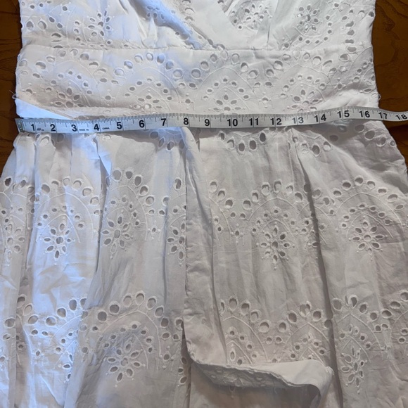 Chris McLaughlin women’s size 14 white sleeveless eyelet‎ dress - Picture 13 of 14